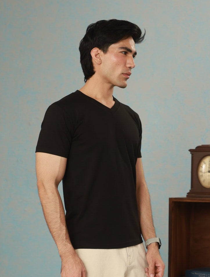 V-Neck T-Shirt L / White / 48 Pc V-Neck T-Shirt L / White / 48 Pc